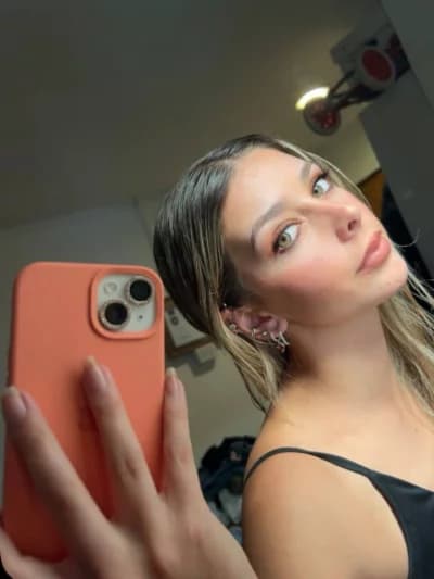 freya.robertss